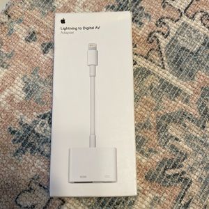 Apple Lightning to Digital AV